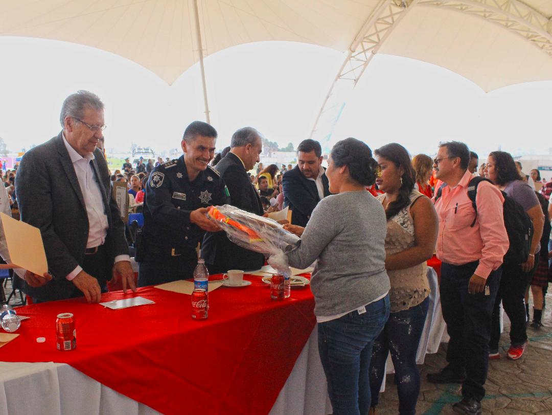 Radios de seguridad para escuelas de Chimalhuacán