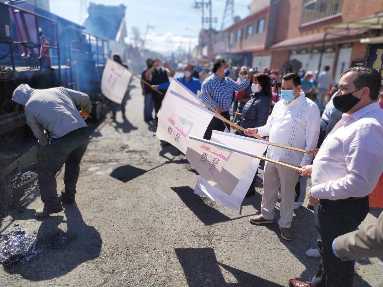 Neza supera recortes; inicia repavimentación
