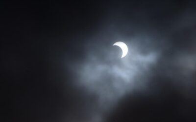 Disfrutan del eclipse en el Edomex