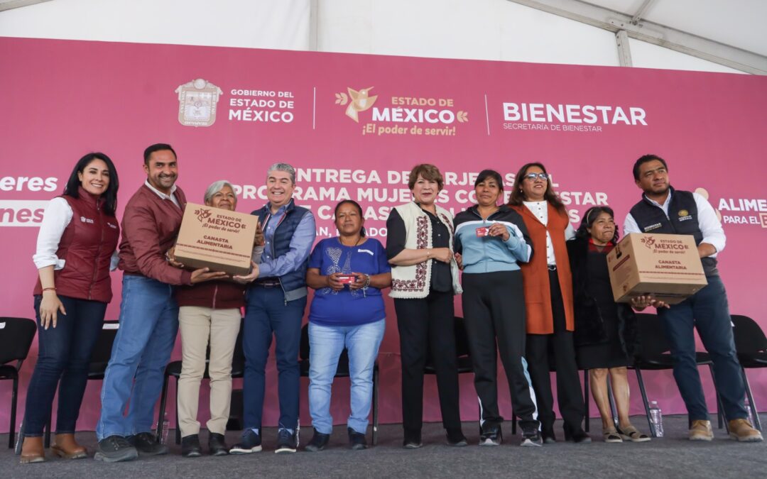 “Mi segundo corazón está aquí”: DGA; en Chimalhuacán entrega tarjetas de Mujeres con Bienestar