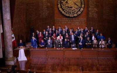 En aniversario de la Constitución, presenta Sheinbaum reforma para no reelección