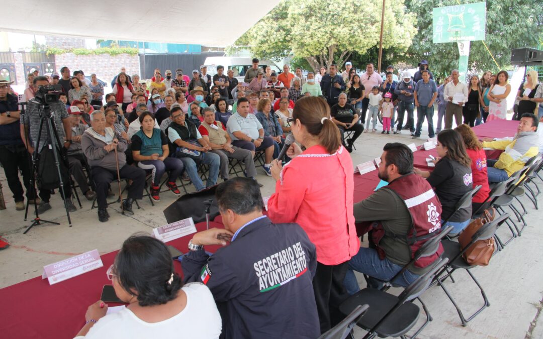 Caminan las calles ecatepenses para atender necesidades urgentes