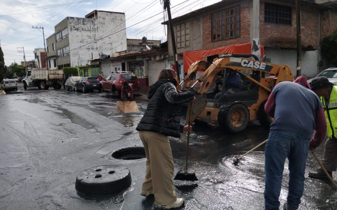 Atiende La Paz inundaciones de 80cm por lluvia sobre la federal México-Texcoco