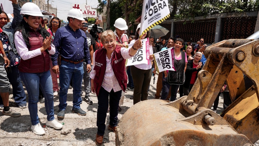 Inician obras de drenaje y pavimento en zonas altas de La Paz