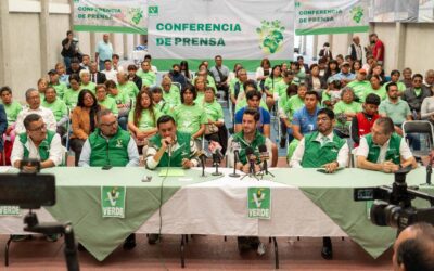 El ex diputado Fernando González se integra al PVEM