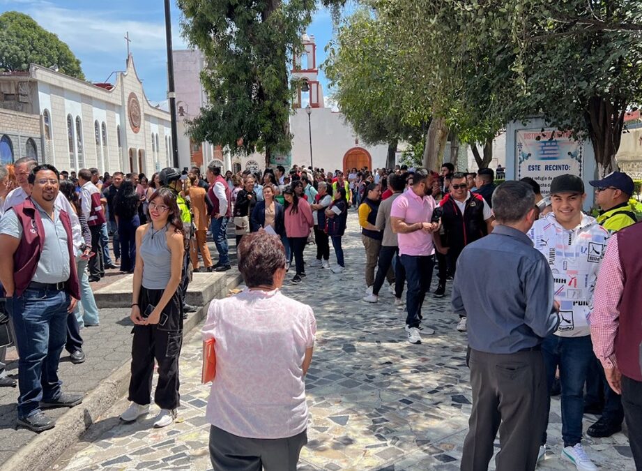 La Paz recuerda a las víctimas de los terremotos de 1985 y 2017