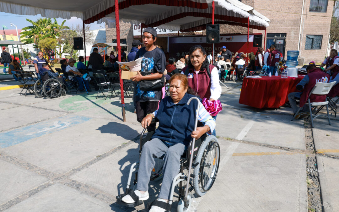 Más de 400 adultos mayores y personas con movilidad reducida recibieron aparatos funcionales 