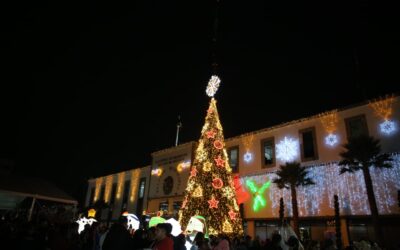 Ecatepec se ilumina con la Navidad