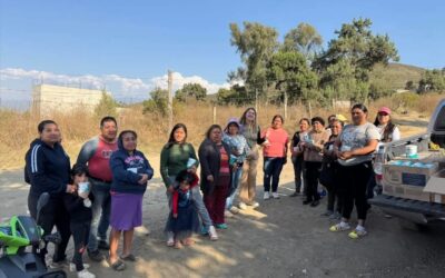 Entregan fórmulas lácteas a madres de familia con bebés de La Paz