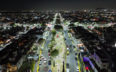 Tras sufrir 17 años de oscuridad y abandono, instalan alumbrado en Las Américas, Ecatepec