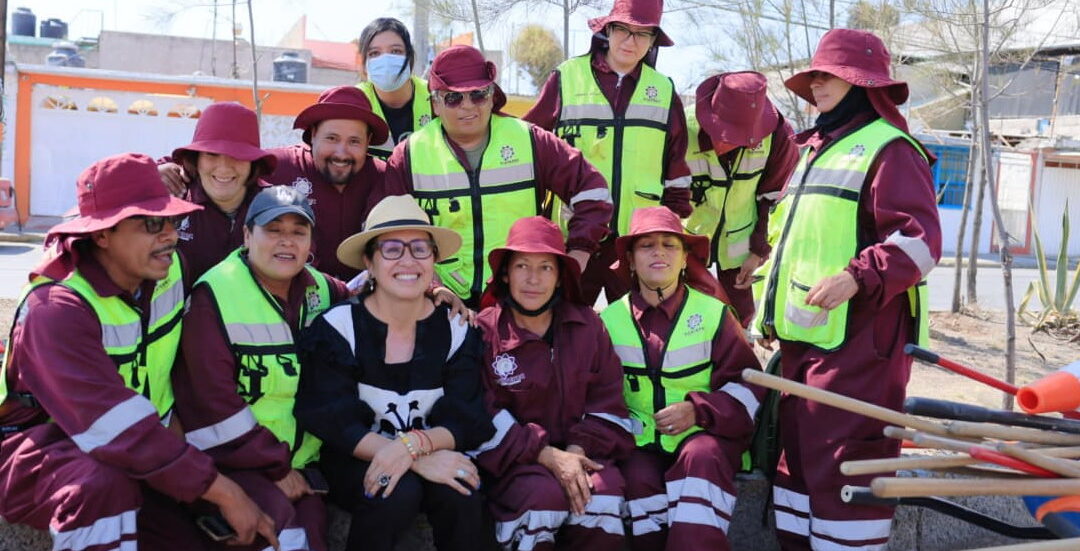 Embellecen área ecatepense con los programas Camellones y Senderos Seguros