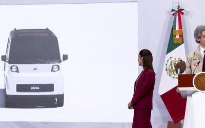 Sheinbaum Pardo presenta el prototipo del minivehículo eléctrico mexicano Olinia