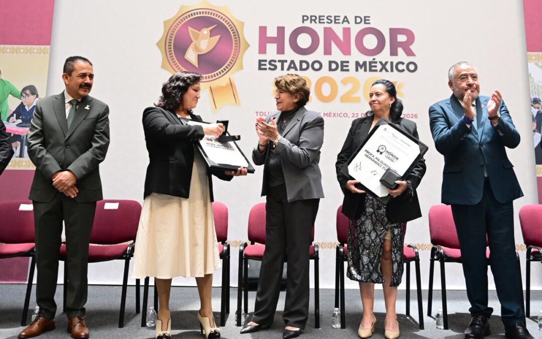  Entregan la “Presea de Honor Estado de México 2026” a maestras y maestros