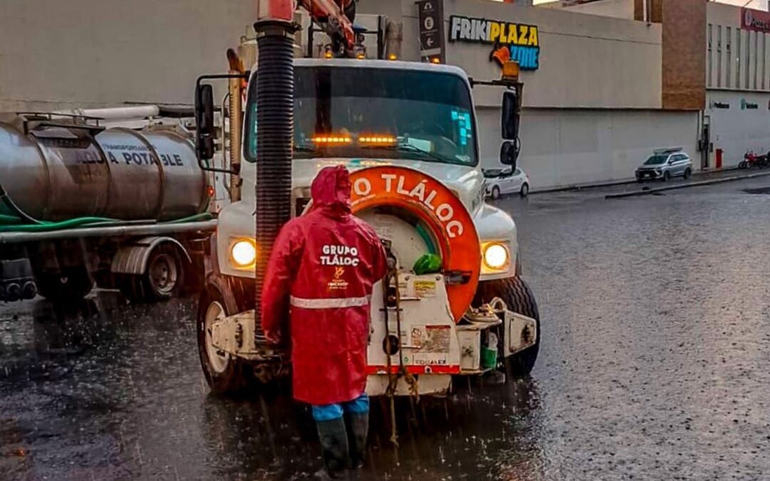 Abaten niveles de agua y liberan vialidades en La Paz tras lluvias del lunes