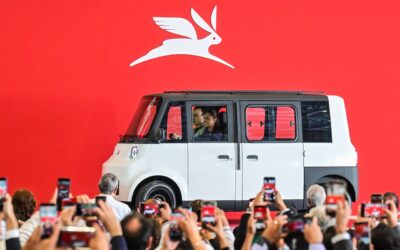 Presentan 1er auto eléctrico mexicano Olinia; simboliza un paso en la transformación de la movilidad del país