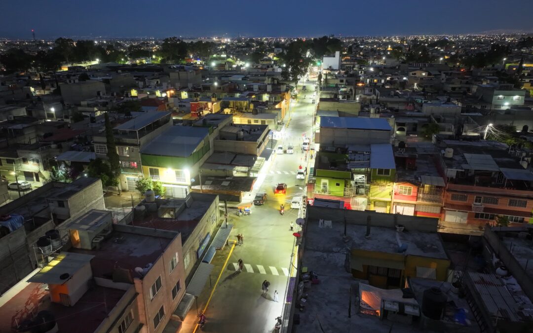 Repavimentan vialidad ecatepense y la convierten en Sendero Seguro