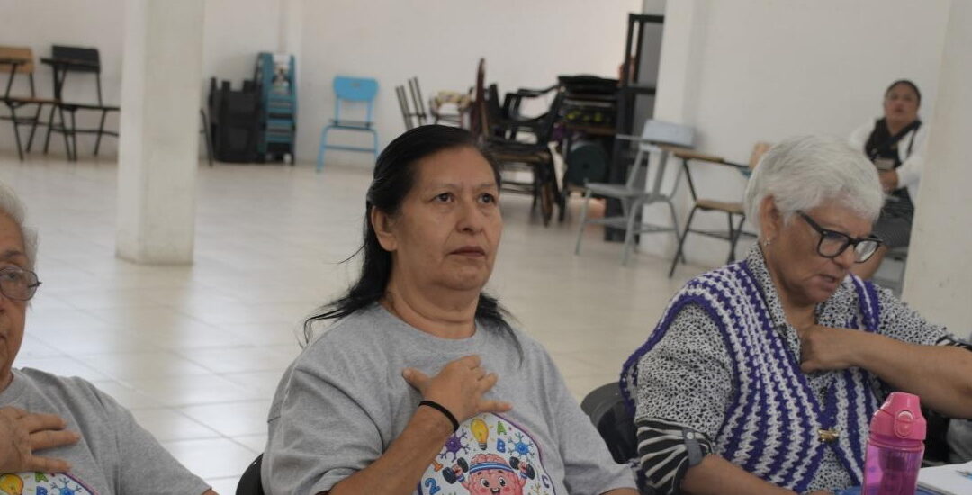 Promueven la salud y estimulación cognitiva de adultos mayores nezatlenses