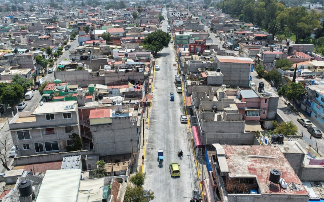 Con Tren de Pavimentación del Plan Oriente urbanizan La Paz