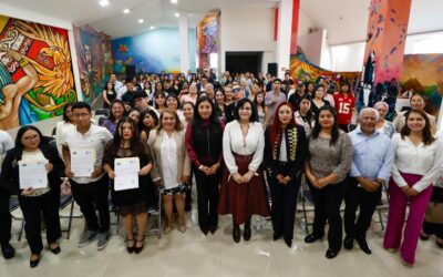 Se gradúa la 1.a generación de francés de la Escuela Municipal de Idiomas de Neza