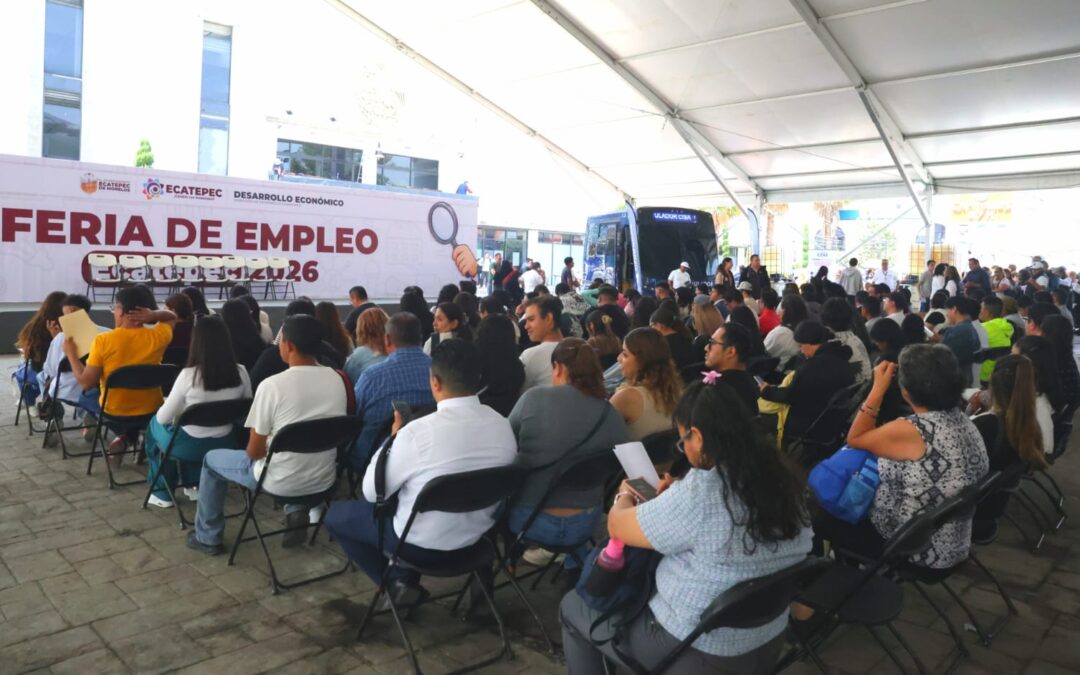 Participan más de 100 empresas en Feria del Empleo de Ecatepec