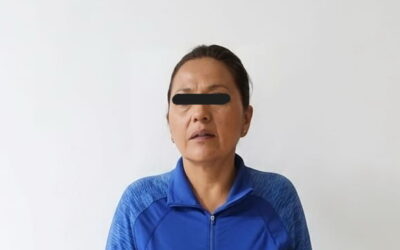Policía de Neza detiene a exservidora pública señalada por pedir dinero a cambio de programas sociales