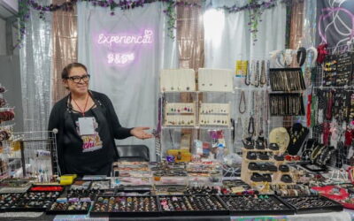 Artesanos comercializan en la FEMECHI obras únicas elaboradas con el corazón, talento y pasión