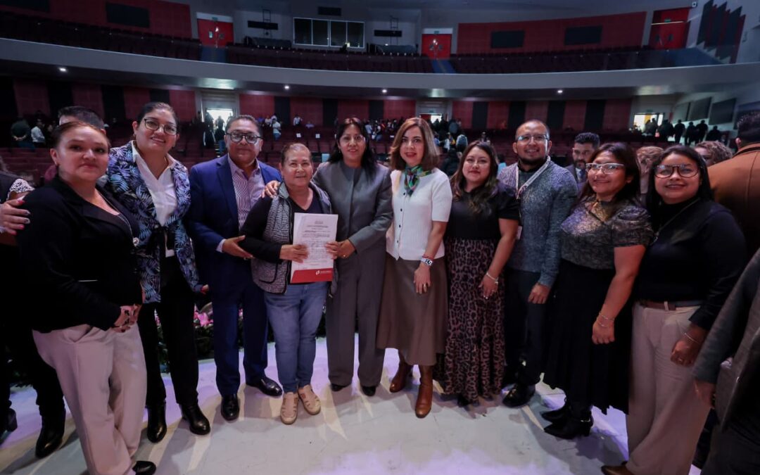 Entregan sentencias y títulos de propiedad en Chimalhuacán