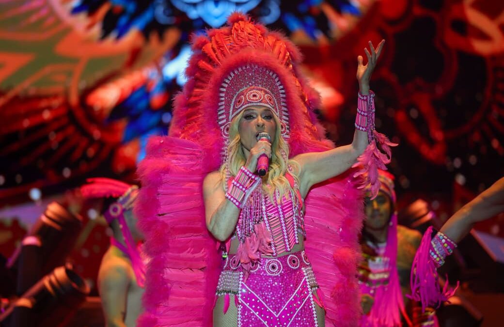 Yuri sorprende con su espectacular show “Icónica”